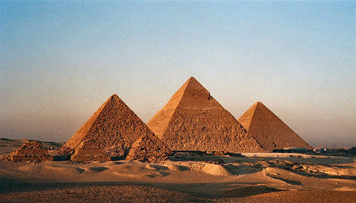 giza_egipt_piramidy_by_bruno_girin_flickr